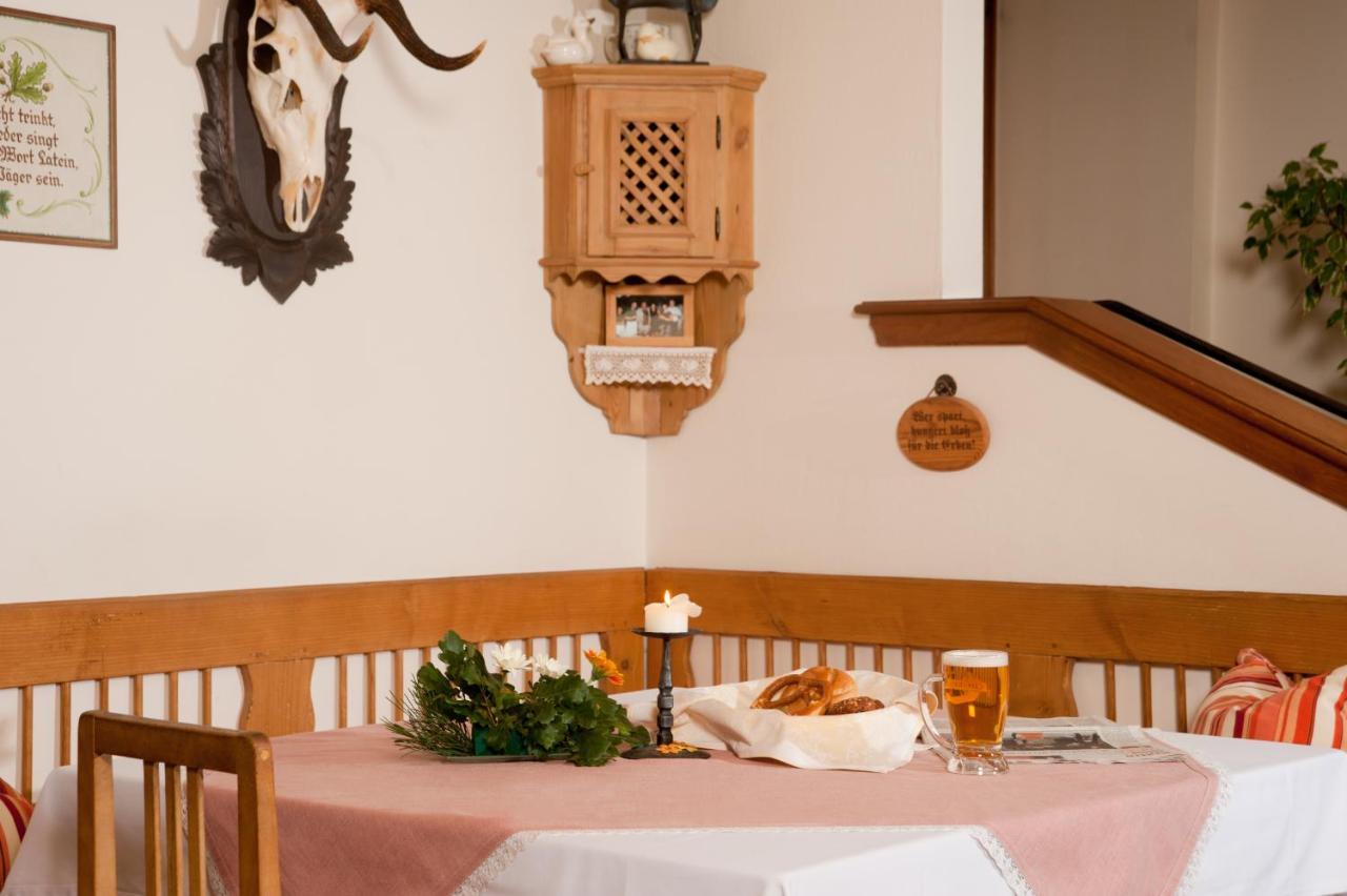 Hubertushof Fromwald Hotel Und Gasthof Bad Fischau Ngoại thất bức ảnh